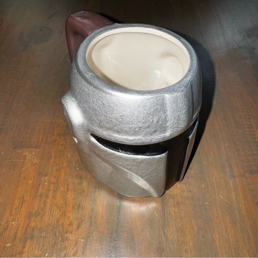 STAR WARS The Mandalorian Silver Helmet 15 oz Mug Cup Collectible Mug